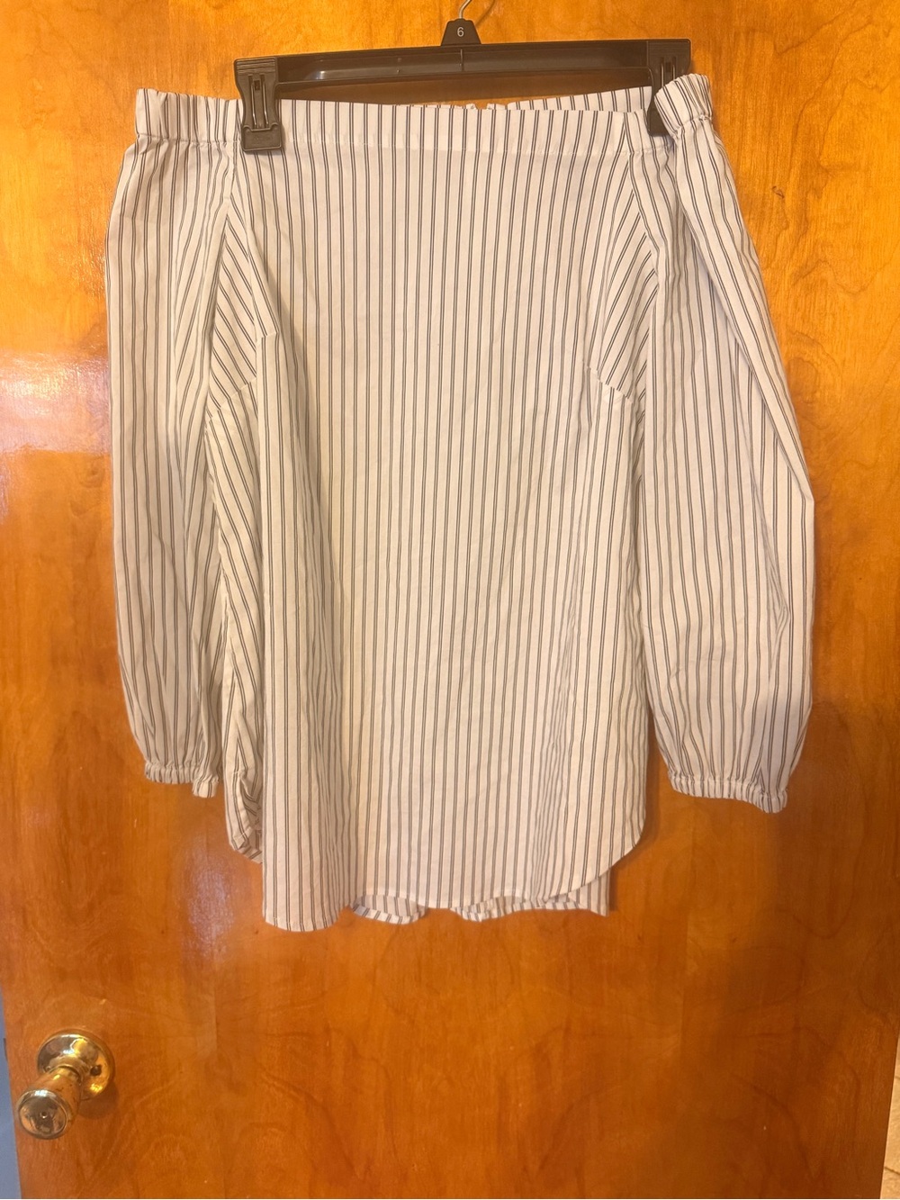 Off-Shoulder Striped Women's Top - White small White House black market